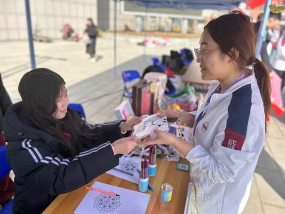 陈思齐老师的积极带领下
