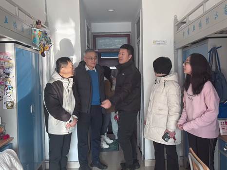 进行走访活动